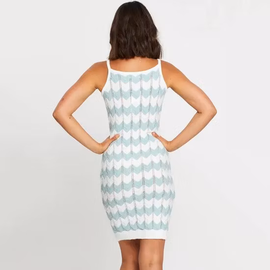 Les femmes pastel extensible à bretelles spaghetti à rayures courtes en nylon spandex motif maille tricot Cami robe sans couture